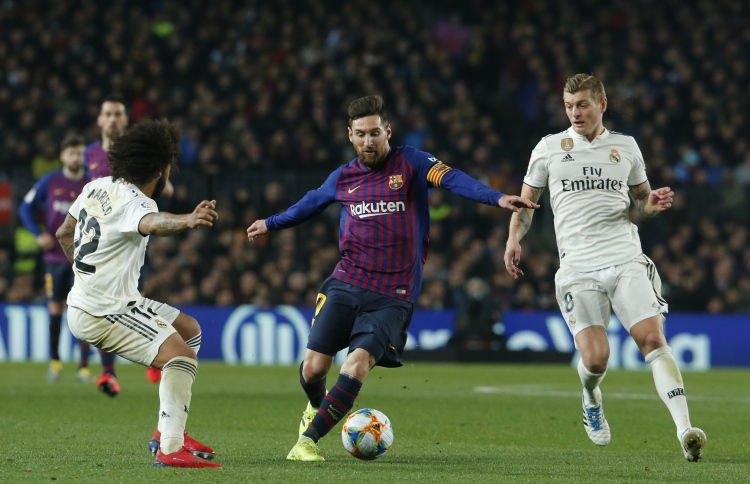 ފުރަތަމަ ލެގުގައި ބާސެލޯނާ އާއި ރެއާލް އެއްވަރު