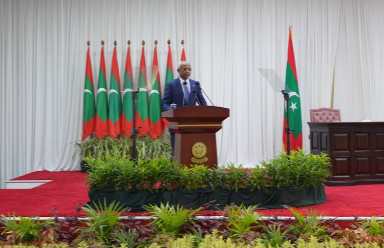 އުއްމީދީ ރިޔާސީ ބަޔާނެއް، ގިނަ ހައްލުތަކެއް