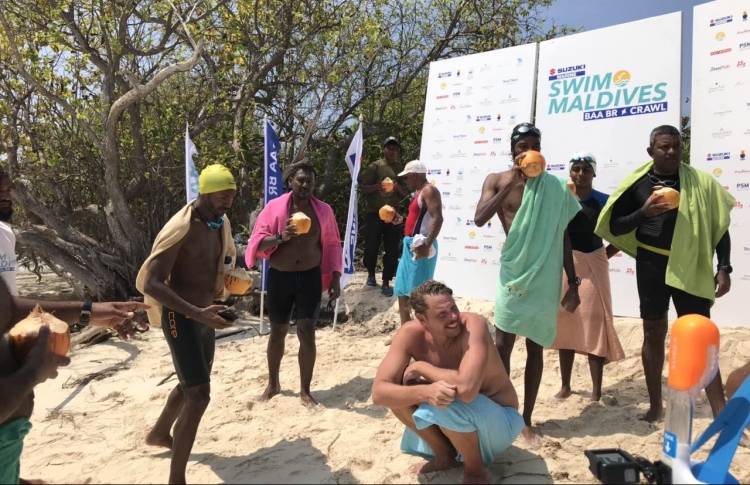 ފެތުމުގެ ރެކޯޑަކާ އެކު ހުކުރަށް ކުޑަރިކިލަށް