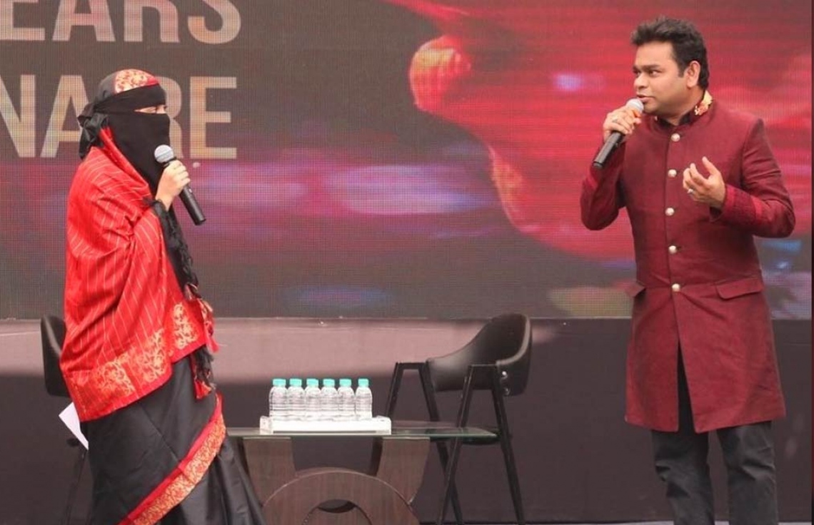 އޭއާރް ރަހްމާންގެ ދަރިއަކު މޫނުބުރުގާ އަޅާތީ ފާޑުކިޔަނީ