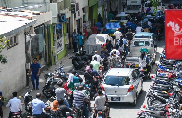 ޓެކްސީ ޑްރައިވަރުގެ ހުއްދަ ބާތިލްކޮށްފި