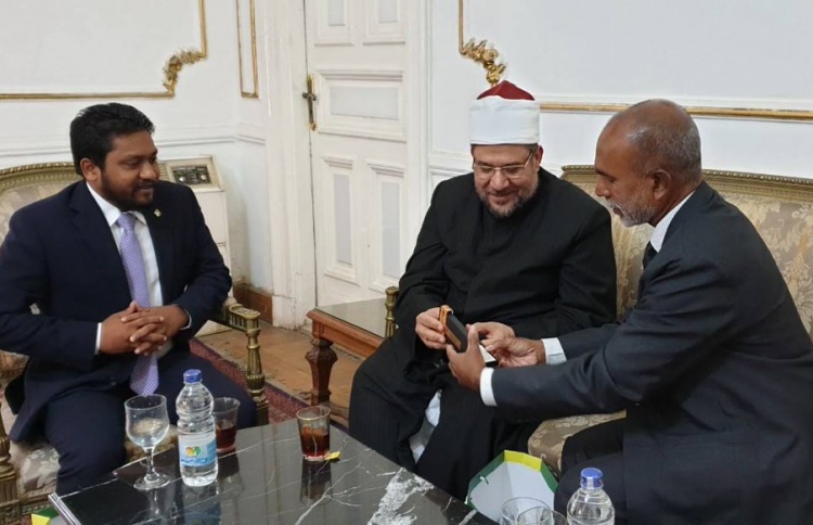 އަރަބިއްޔާގެ ޓީޗަރުންގެ މައްސަލަ ހައްލުކުރަން މިސްރަށް