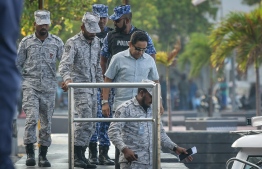 Former president Abdulla Yameen Abdul Gayoom being taken to Maafushi Prison. PHOTO: NISHAN ALI/ MIHAARU