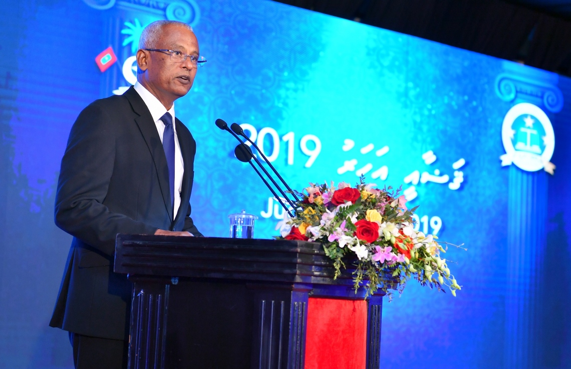 މާލެ- 18 ފެބުރުއަރީ 2019: "ޖުޑީޝަލް އިޔާ 2019" އިފްތިތާހު ކުރުމަށް ރޭ ދަރުބާރުގޭގައި ބޭއްވި ހާއްސަ ރަސްމިއްޔާތުގައި ރައީސް އިބްރާހިމް މުހައްމަދު ސޯލިހް ވާހަކަފުޅު ދައްކަވަނީ.--- ފޮޓޯ: ނިޝާން އަލީ/މިހާރު