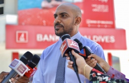 BML official briefing the press regarding 'Aharenge Bank' Community Fund. PHOTO: BANK OF MALDIVES