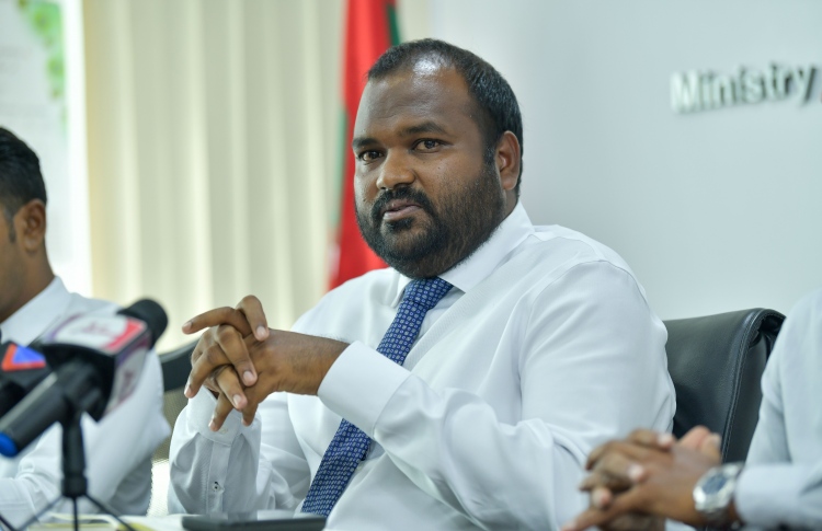 އަލީ ގެންނަން ކުރެވޭނެ ކަންކަން އެބަ ބަލަން: ޕޮލިސް