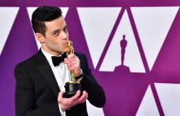 Best Actor winner for "Bohemian Rhapsody" Rami Malek poses in the press room during the 91st Annual Academy Awards at the Dolby Theatre in Hollywood, California on February 24, 2019. (Photo by FREDERIC J. BROWN / AFP)