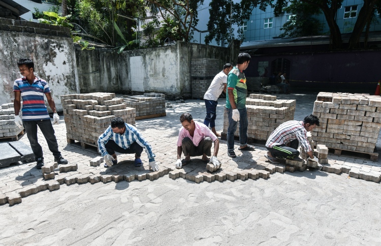 މަގުތައް ހުސްކުރަން ގިނަ ކަންކަން ކޮށްފިން: އަސްލަމް