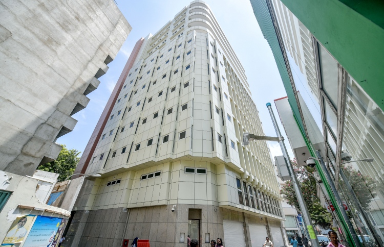 މަޖިލީހުގެ އިދާރާގައި ކެފޭއަކާއި ފިހާރައަކާއި ޖިމެއް