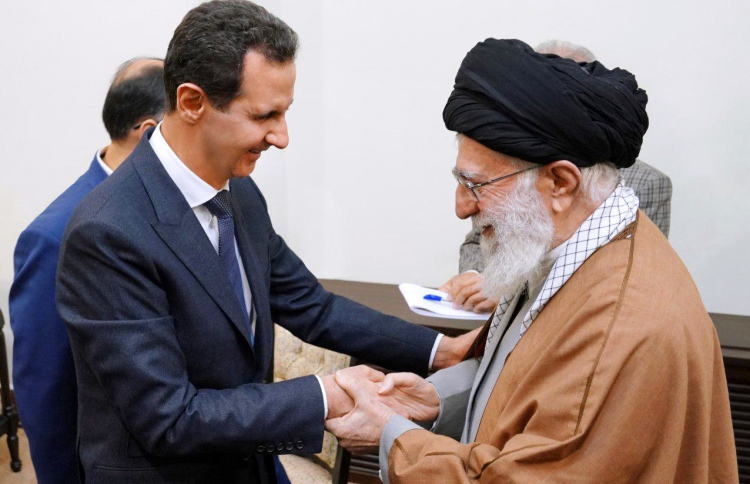 އަސަދަކީ އަރަބި ދުނިޔޭގެ ބަތަލެއް: ޚާމަނާއީ