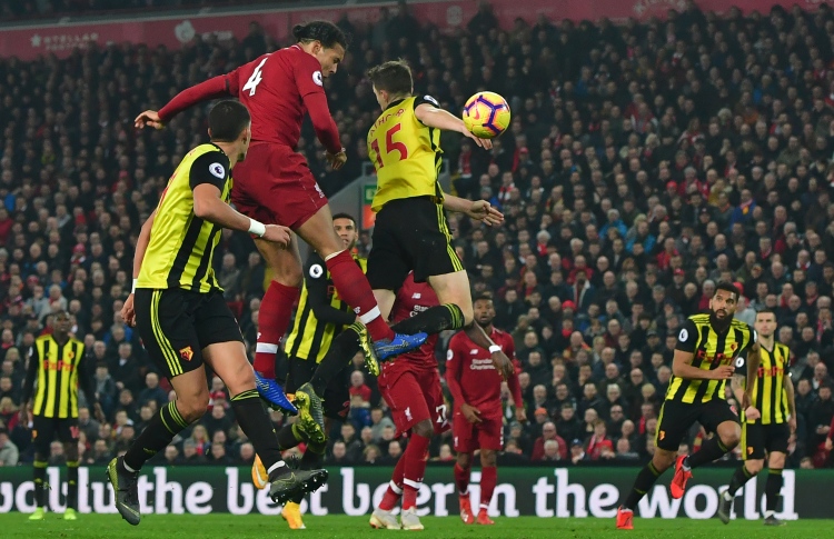 ލިވަޕޫލް ލީޑުގައި، ޗެލްސީން ޓޮޓެންހަމް މާޔޫސްކޮށްލައިފި