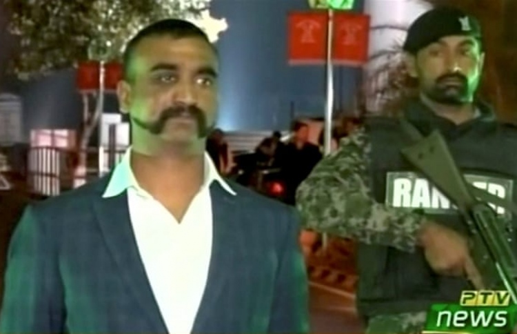 އިންޑިއާގެ ޕައިލެޓް މިނިވަންކޮށްފި