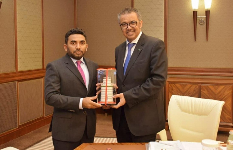 އަމީން، ޑަބްލިއުއެޗްއޯގެ އިސްވެރިޔާއާ ބައްދަލުކޮށްފި