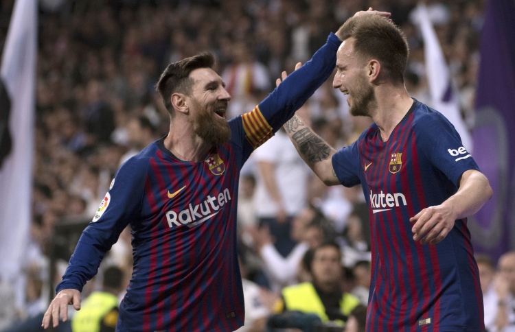 މެޑްރިޑް ބަލިކޮށް ބާސާ 10 ޕޮއިންޓުގެ ލީޑެއް ނަގައިފި