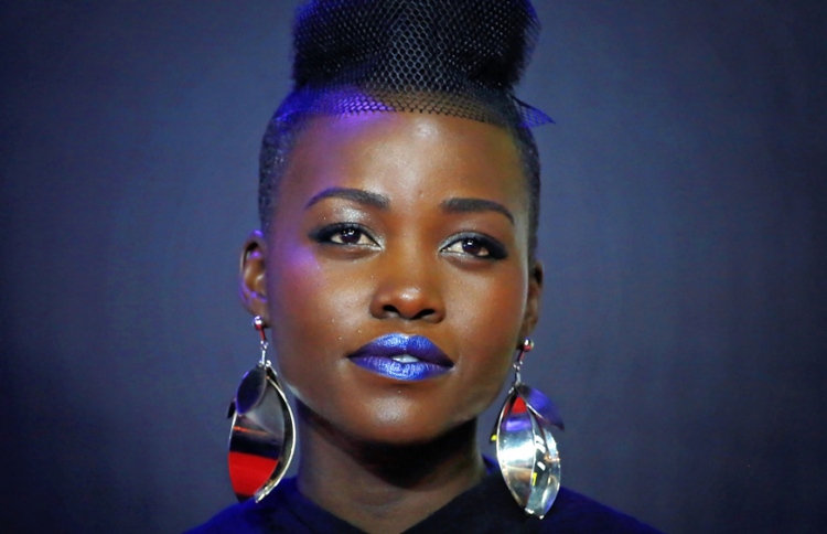 ބޮންޑް ގާލްއަކަށް ލުޕީޓާ ވެދާނެ