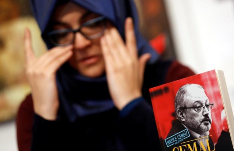 ޚާޝުގްޖީގެ ހަށިގަނޑުވަނީ އަވަނަކަށްލައި އަންދާލާފައި