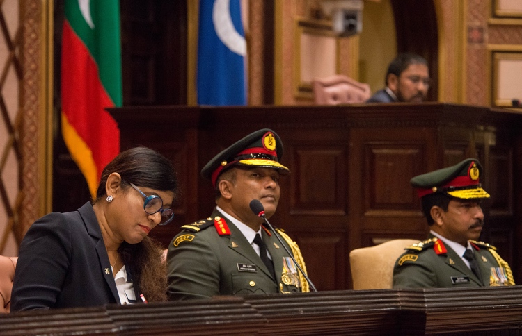 މަޖިލިސް ހޭލައިފި، ވަޒީރުންނަށް ސުވާލުތަކެއް!