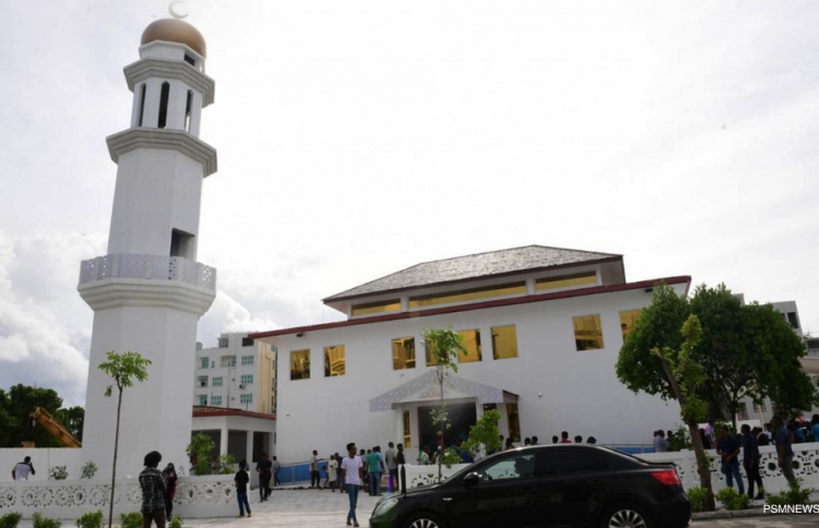 ފާތުންގެ މިސްކިތަށް މޯލްޑިވް ގޭހުން 2.5 މިލިއަން!