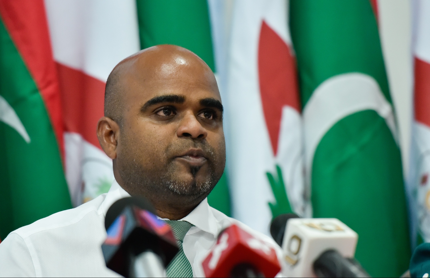 އޭސީސީގެ ނައިބު ރައީށް މުއައްވިޒު ނޫސްވެރިންނާ މިއަދު ވާހަކަ ދައްކަވަނީ. --- ފޮޓޯ: ހުސެއިން ވަހީދު/ މިހާރު