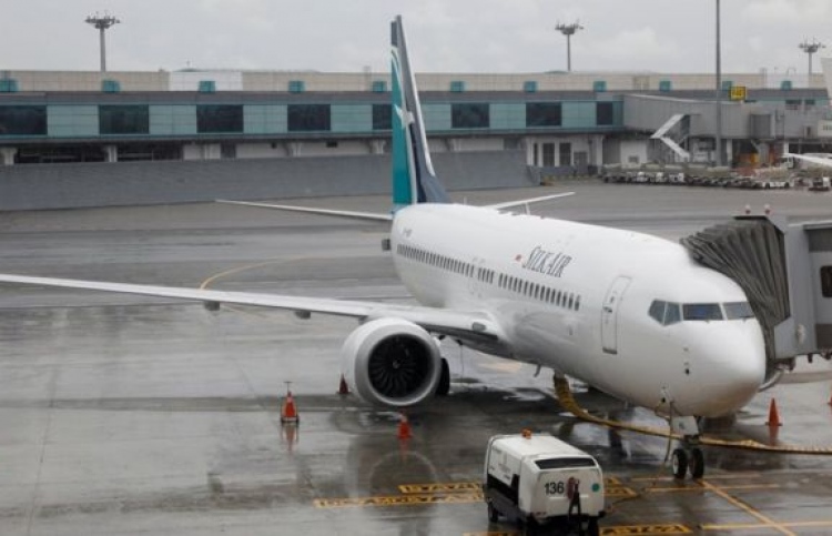 ބޯއިން 737 ގެ ބޯޓުތައް ސިންގަޕޫރުން މަނާކޮށްފި