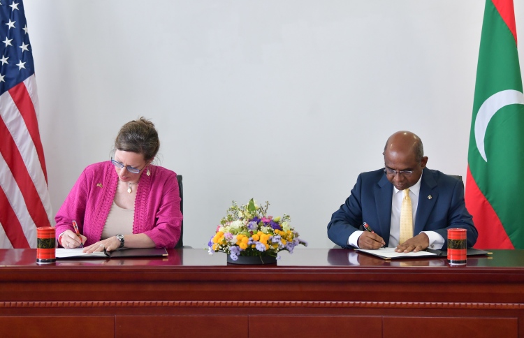 އެމެރިކާއިން ރާއްޖެއަށް ދެ މިލިއަން ޑޮލަރު ދެނީ