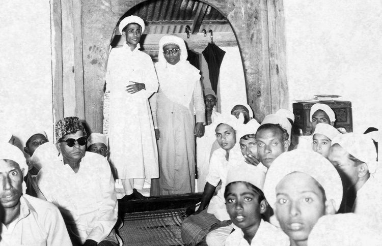 30 އަހަރު ކުރިން މިއަދު: އުސްތާޒުލްޖީލުގެ ވަކިވުން!