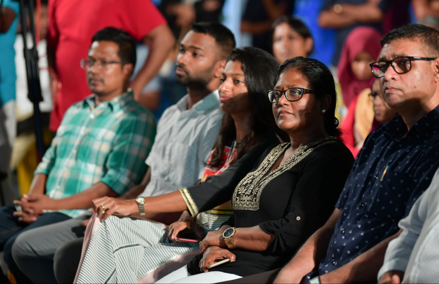 އެމްޑީޕީން ބޭއްވި ޕެނަލް ޑިސްކަޝަންގައި މާލެ ސިޓީގެ މޭޔަރު ޝިފާ އާއި މަޖިލިހުގެ ބައެއް މެމްބަރުން ބައިވެރިވެވަޑައިގަންނަވަނީ. --- ފޮޓޯ: ހުސެއިން ވަހީދު/ މިހާރު