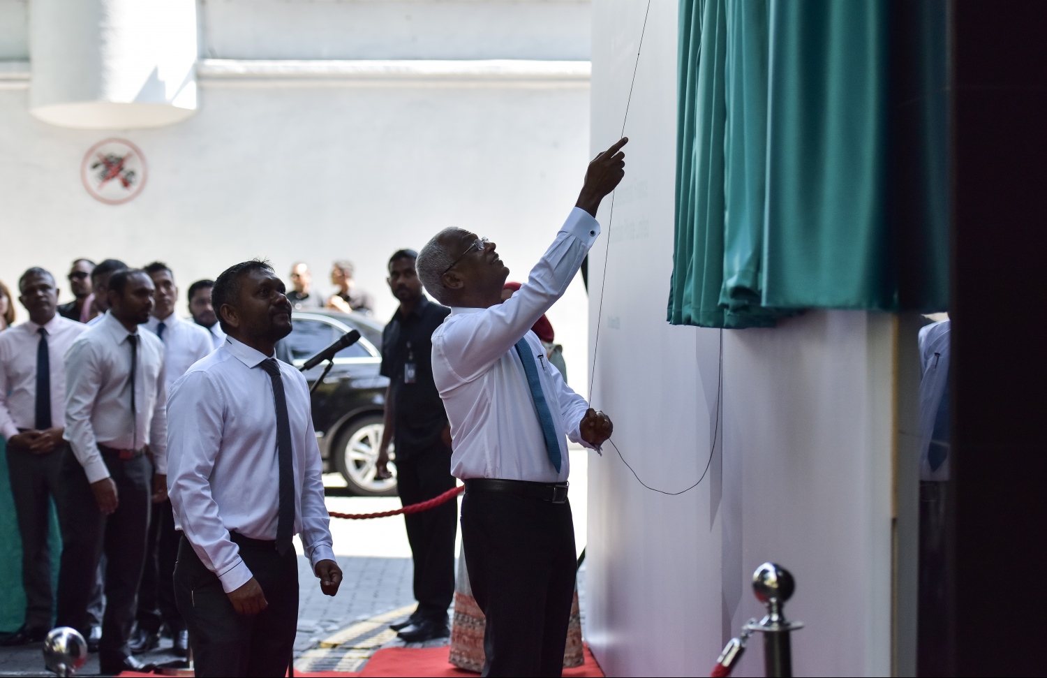 އެސްއެމްއީ ޑިވެޕޮލްމެންޓް ފައިނޭސް ކޯޕަރޭޝަން ރައީސް އިބްރާހިމް މުހައްމަދު ސޯލިހު ހުޅުވާދެއްވަނީ--ފޮޓޯ:މިހާރު