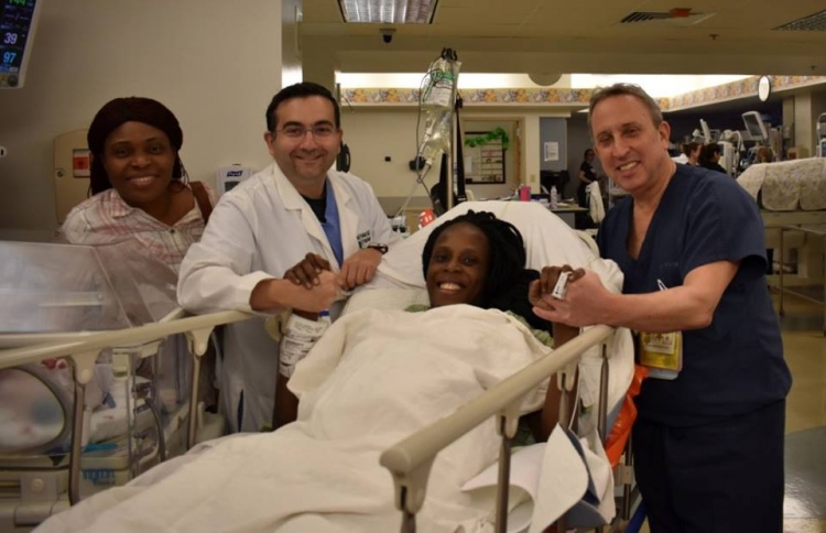 އެމެރިކާ އަންހެނަކަށް އެއްމާބަނޑު ހަ ކުދިން