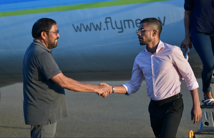 ސުވާލު އުފެއްދުމުގެ ޖާގަ ނުދޭން އަލްހާން ޖޭޕީއާ ދުރަށް