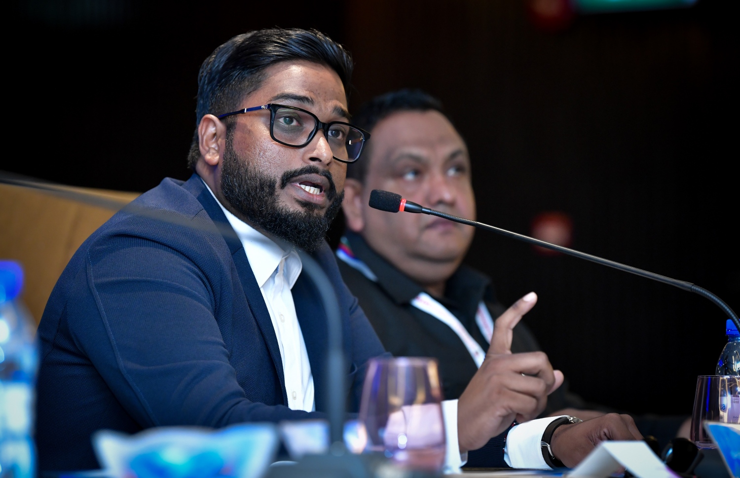 އެފްއޭއެމްގެ ކޮންގްރެސްގެ ތެރެއިން ބައްސާމް ވާހަކަދައްކަވަނީ. -- ފޮޓޯ: ނިޝާން އަލީ/ މިހާރު