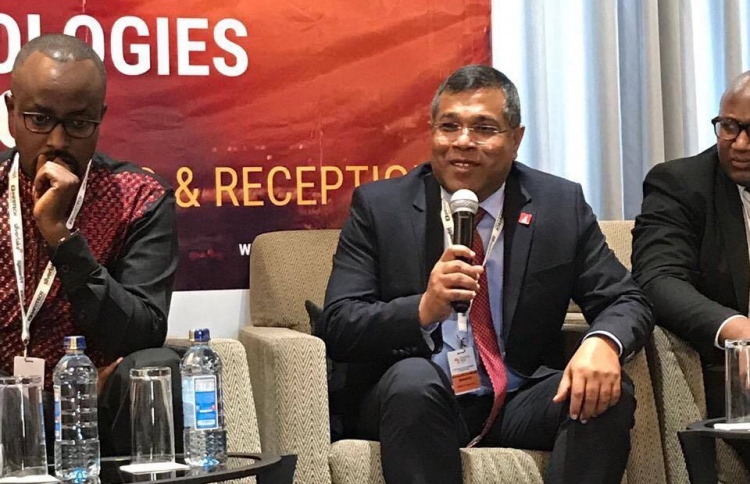 ޑިޖިޓަލް ރައިޒްގައި ބީއެމްއެލްގެ ޕްރެޒެންޓޭޝަނެއް