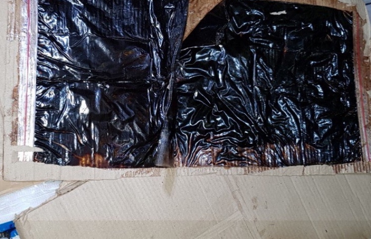 ރާއްޖެ އެތެރެކުރި ކިލޯއެއްގެ ޑްރަގް އަތުލައިގެންފި