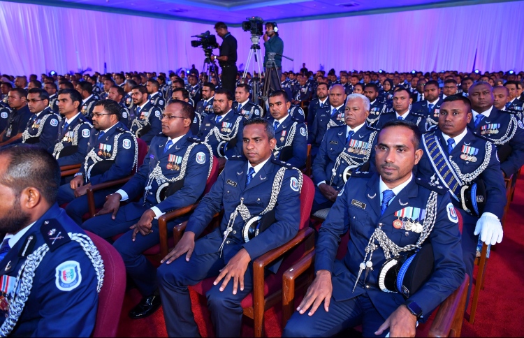 ވަކިކުރި އިތުރު ދެ ފުލުހަކަށް ވަޒީފާ ދެނީ