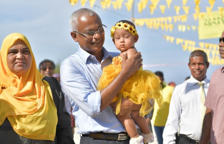 މަޝްރޫއުތަކުގެ އަގު 50 ޕަސަންޓު ކުޑަވެއްޖެ: ރައީސް