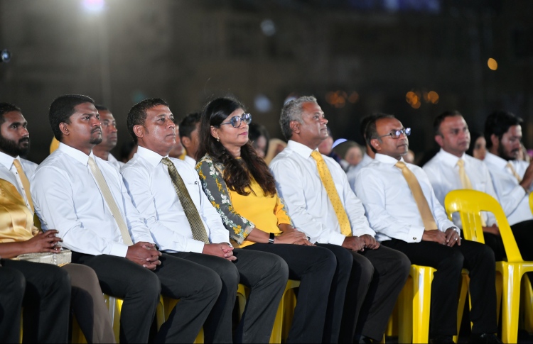އެއްވެސް ރަށެއް ފަޅުނުކޮށް، ގުޅުވާލައިގެން ތަރައްގީ ކުރާނަން: މިނިސްޓަރު