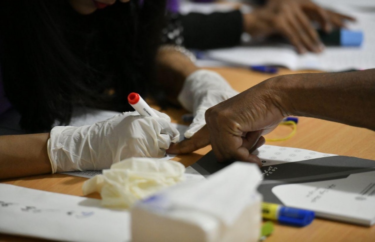 ލޯފަން މީހުންނަށް އަމިއްލަ އަށް ވޯޓުލެވޭ ގޮތް ހަދަނީ