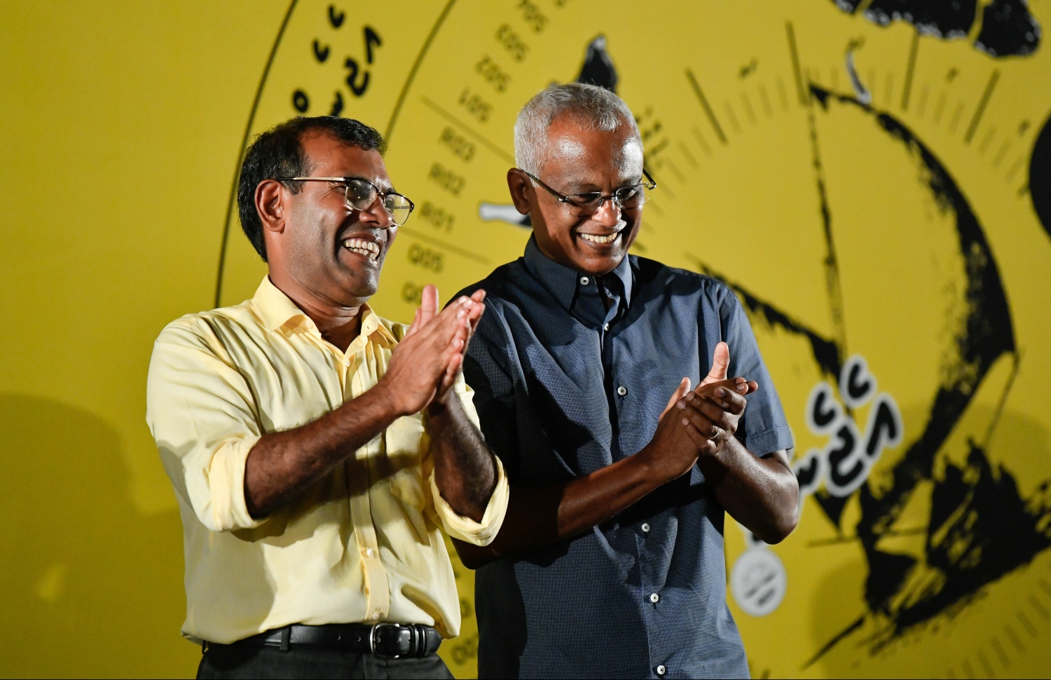 ރައީސް އިބްރާހިމް މުހައްމަދު ސޯލިހާއި، ކުރީގެ ރައީސް މުހައްމަދު ނަޝީދު.-- ފޮޓޯ: ހުސެން ވަހީދު /މިހާރު