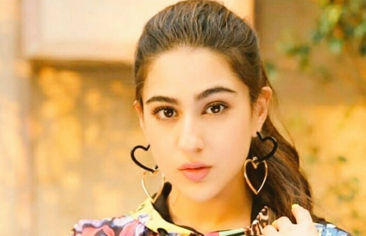 ސާރާ ހެލްމެޓް ނާޅައި ސައިކަލް ދުއްވި މައްސަލަ ޕޮލިހަށް