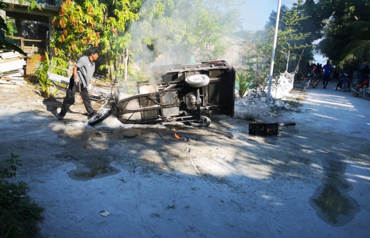 ޕިކަޕެއްގައި ރޯވެ ބިދޭސީއެއް ފިހިއްޖެ