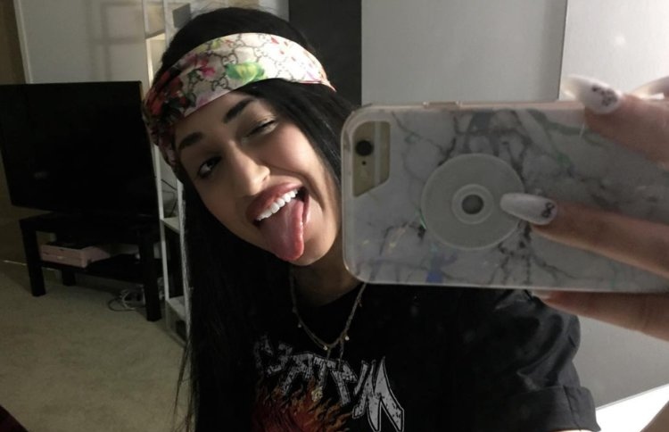 އިންސްޓަ އެކައުންޓް ޑިލީޓް ކުރުމުން ޕޮލިހަށް