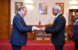 Ambassador-Designate of France Eric Lavertou presents credentials to President Ibrahim Mohamed Solih. PHOTO/PRESIDENT'S OFFICE