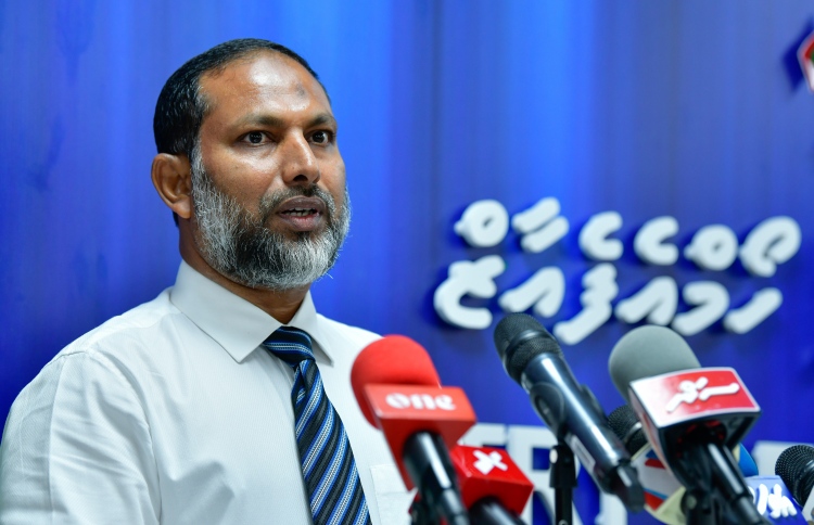 ހަރުކަށި ފިކުރުން ދީފާނެ ގެއްލުމަކަށް ތިބީ ތައްޔާރަށް