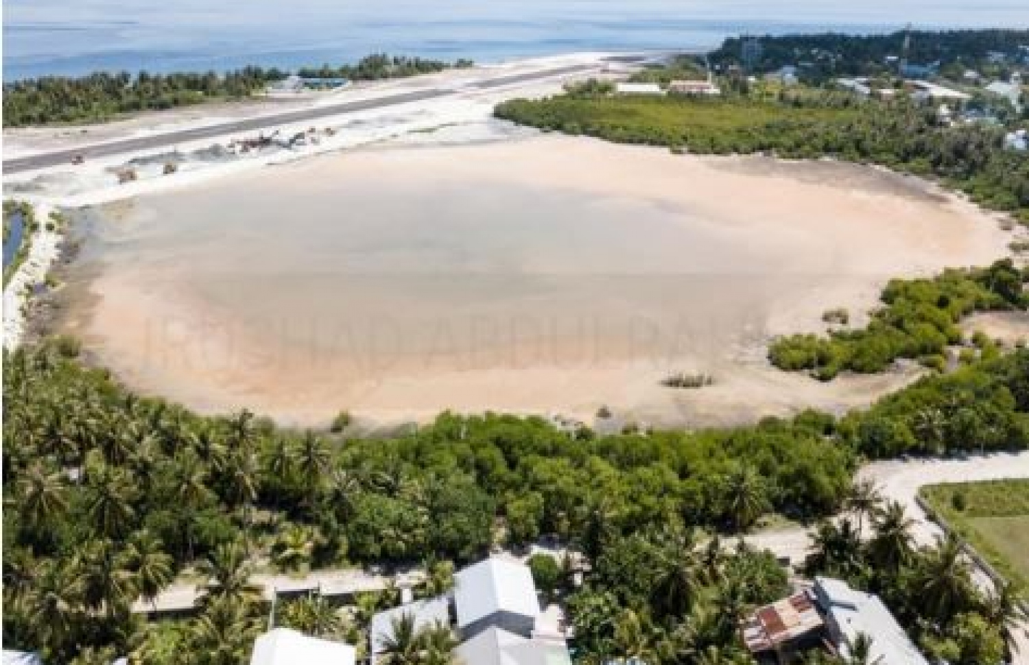 ކުޅުދުއްފުށީ ކުޅީގެ ފެންގަނޑު: ސައިންސްވެރިންގެ ޓީމުން ވަނީ ހާލަތު ބަލާފައި -- ފޮޓޯ: ސޭވް މޯލްޑިވްސް