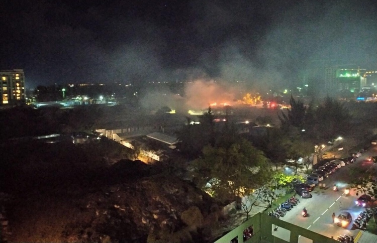 ހުޅުމާލޭގައި ރޯވި އަލިފާން އަދިވެސް ނިއްވައެއް ނުލެވޭ!