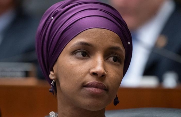 ޓްރަމްޕުގެ ޓްވީޓުން ނުރައްކާ ބޮޑުވެއްޖެ: މުސްލިމް މެމްބަރު