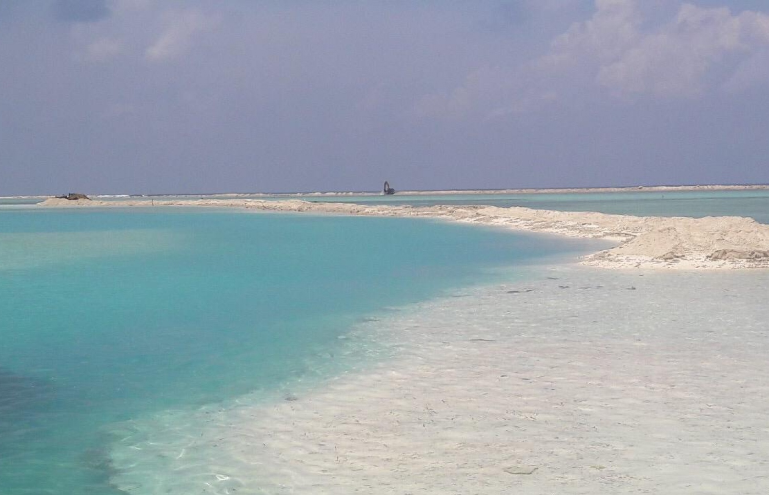 ހޯރަފުށީގައި އެއާޕޯޓު އެޅުމަށް އެ ރަށުގެ ފަޅުތެރެ މިއަދު ހިއްކަނީ