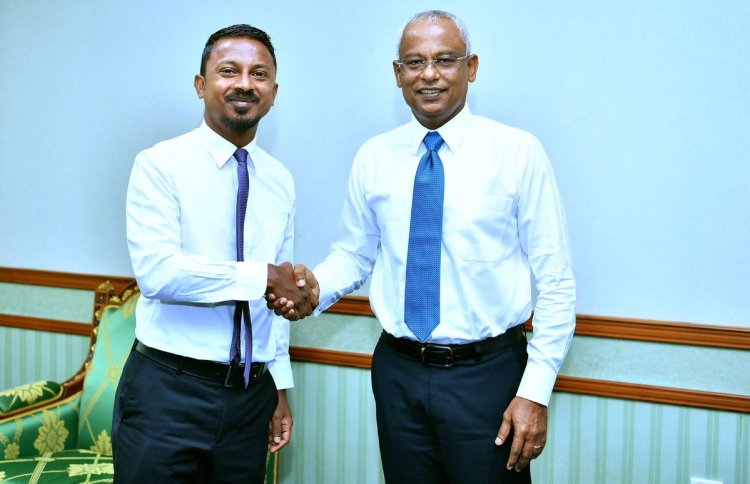 އިންތިޚާބީ މެމްބަރު އުޝާމް ރައީސާ ބައްދަލުކުރައްވައިފި