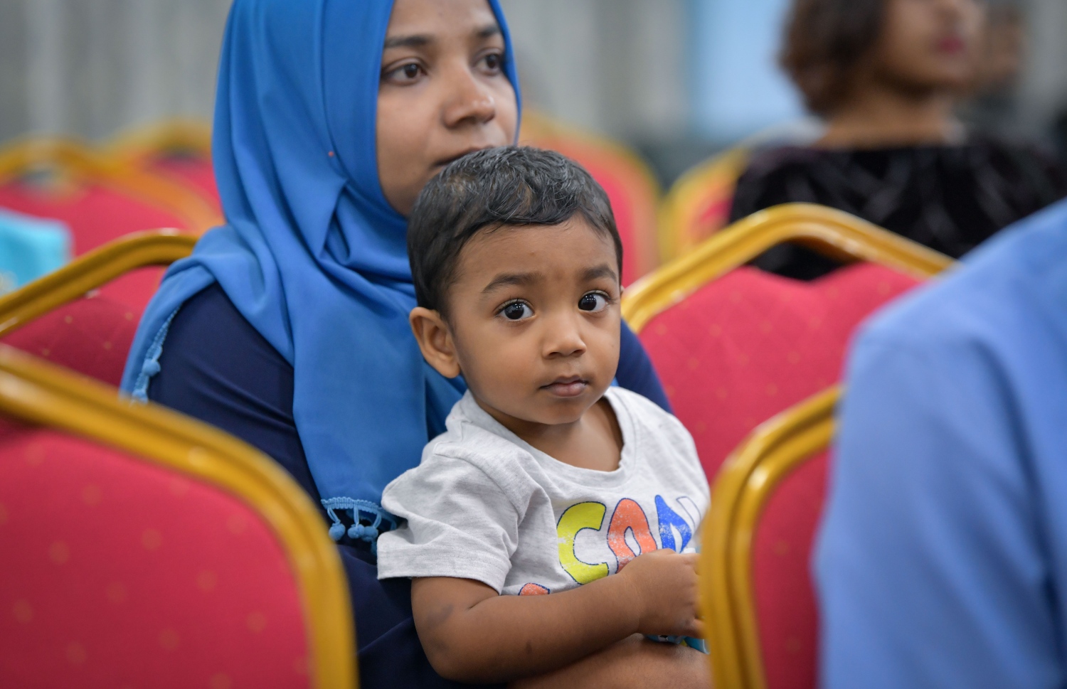 ދުނިޔޭގެ ހިމޮފީލިއާ ދުވަސް ފާހަގަކުރަން ބޭއްވި ބައްދަލުވުމުގައި ބައިވެރިވި ބައެއް މީހުން -- ފޮޓޯ: ނިޝާން އަލީ/ މިހާރު