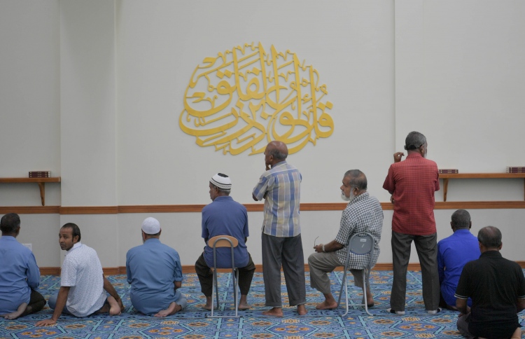 ގައިޑްލައިނަށް އަމަލުނުކުރާތީ މިސްކިތްތައް ބަންދުކޮށްފި